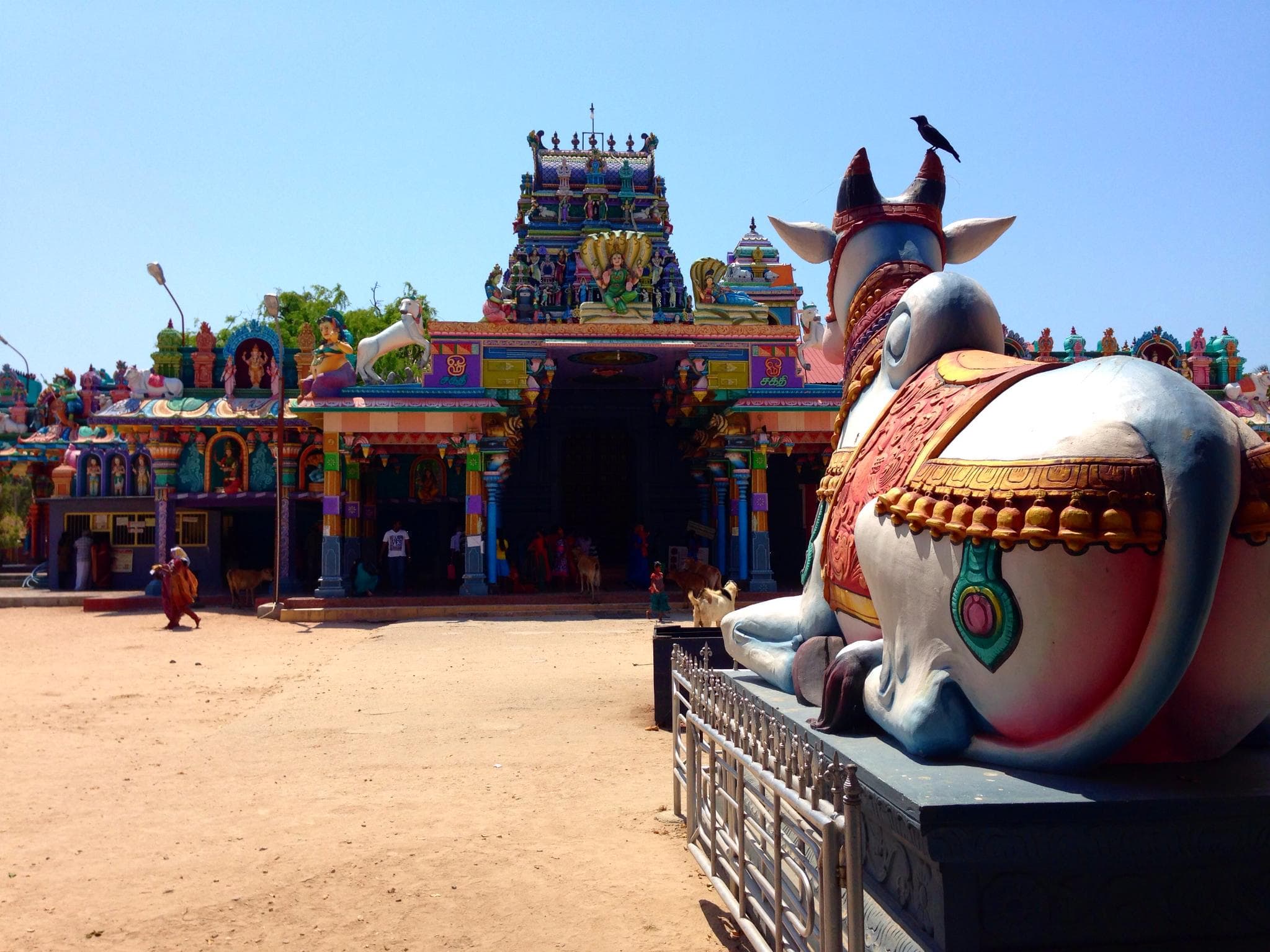 Nainativu Nagapooshani Amman Kovil — gopuram and outer prakaram